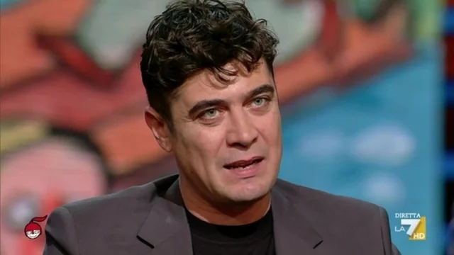 Riccardo Scamarcio: "La sinistra ha abbandonato i lavoratori"