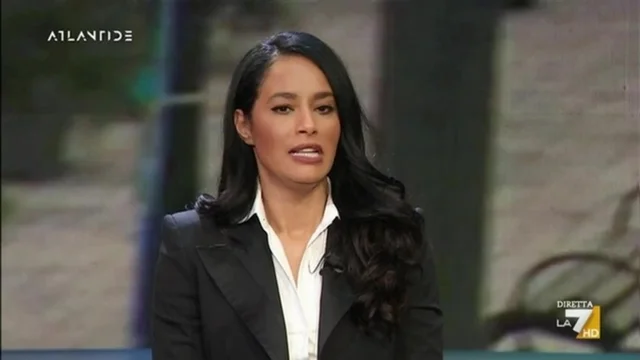 Ucraina, Rula Jebreal: "Putin ha fatto fare 3 volte il tampone a Bolsonaro. Si è circondato di yes-men. Dittatore paranoico, pericolosissimo. Salvini preferiva Putin a Mattarella..."