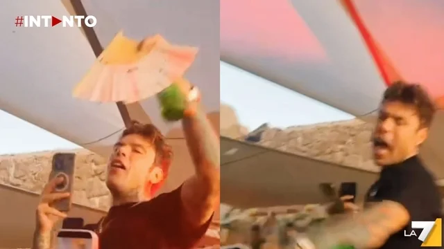 Fedez perde la calma: calci e spintoni a un fan che lo riprende durante una festa