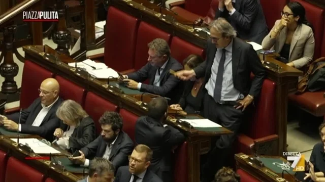 Camera, commemorazione di Charlie Kirk: polemiche sull’iniziativa di FdI