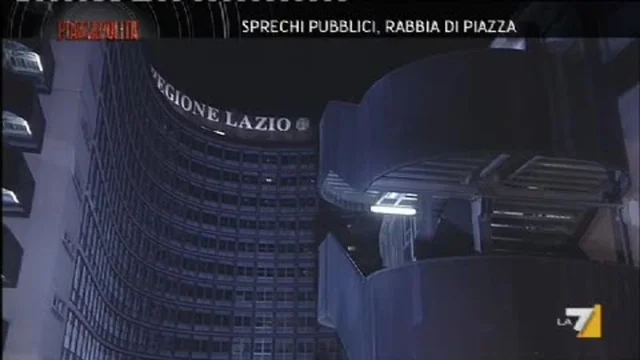 SPRECHI PUBBLICI, RABBIA DI PIAZZA
