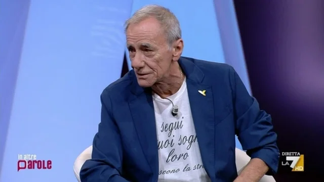 Roberto Vecchioni sulle tasse: "I ricchi devono pagare, i poveri no..."