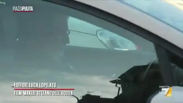 Tra le strade di Roma regna il caos, non il codice della strada – Il racconto