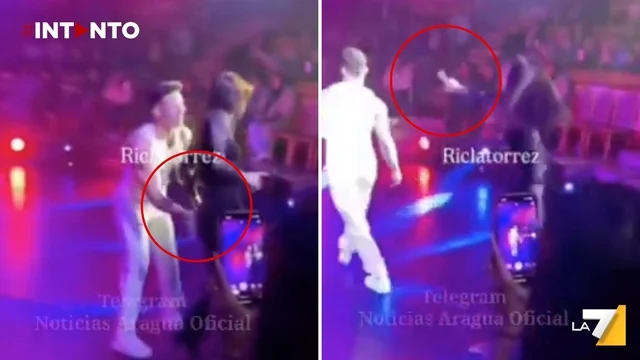 Molestie durante uno show televisivo: la denuncia in diretta