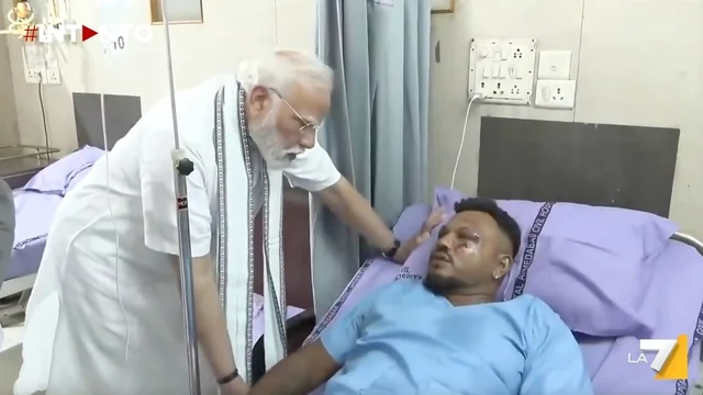 Disastro aereo dell'Air India: il Primo Ministro indiano Modi incontra il sopravvissuto