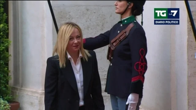 L'arrivo di Giorgia Meloni a Palazzo Chigi
