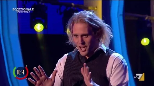 Matteo Colucci, monologhista in cerca di risposte