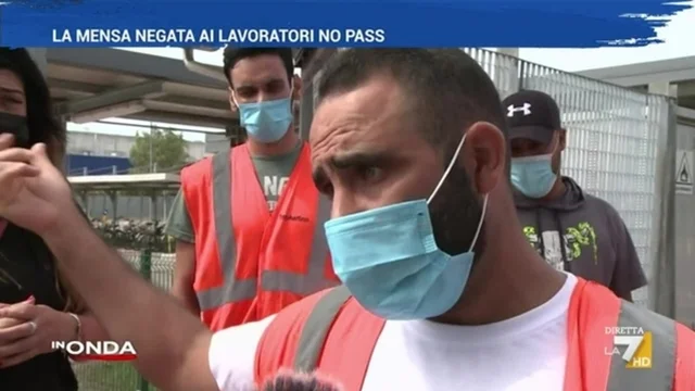 Piacenza, la mensa negata ai lavoratori No Pass