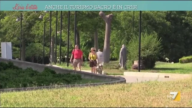 Anche il turismo sacro è in crisi