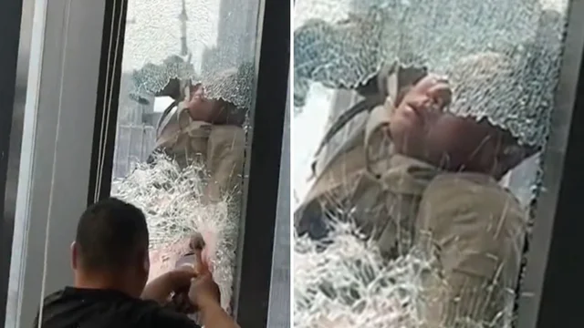 Il lavavetri del grattacielo sta per soffocare: il gesto eroico dei colleghi