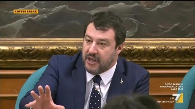 Giuseppe Conte vs Matteo Salvini: "Lo querelerò", "Ha la coscienza sporca"