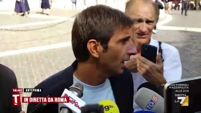 Aiuti all'Ucraina, Donzelli: "Non c'è un tema Vannacci"