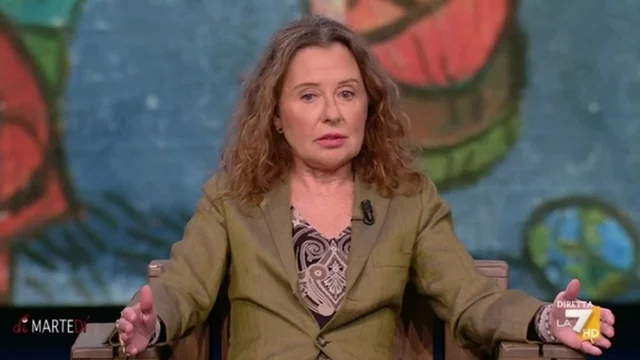 Silvia Ronchey: "Le democrazie muoiono perché smantellate dal loro interno”