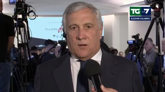 Calenda e Renzi con Tajani: “Un centro forte per unire i moderati”