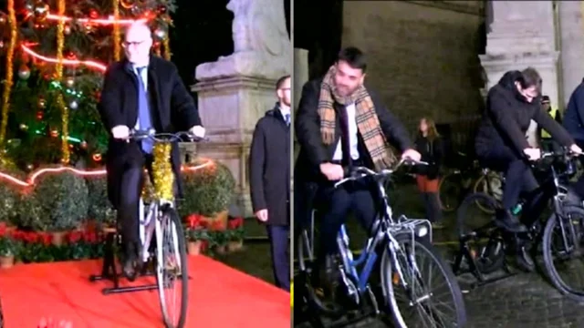 Roma, il sindaco Gualtieri sale in bicicletta: ecco perché
