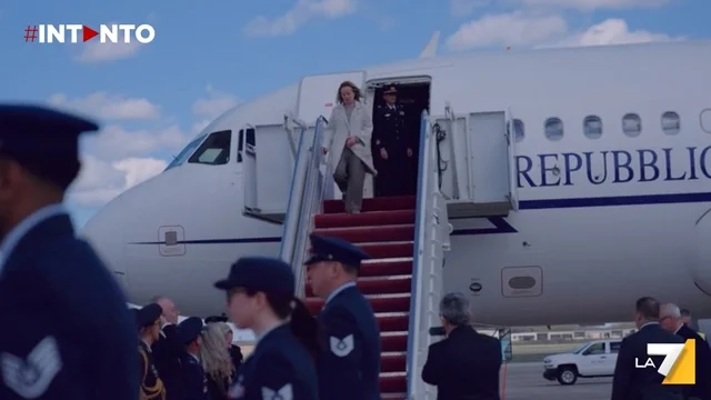 Meloni atterrata a Washington, inizia la missione americana della premier