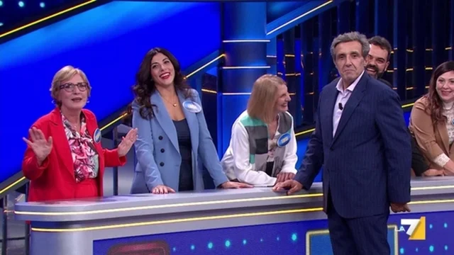 La rivelazione shock della concorrente: "Non me la preparo io l'erba"