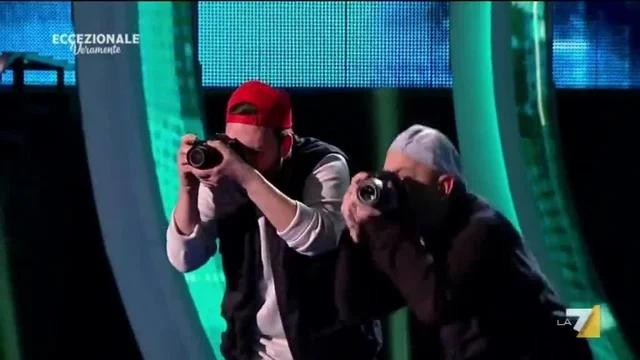 Max & Vincio, paparazzi