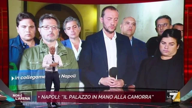 Palazzo di Napoli in mano alla camorra, lo sfogo di Giletti: "Mi fa incazzare! Lo Stato dove è"