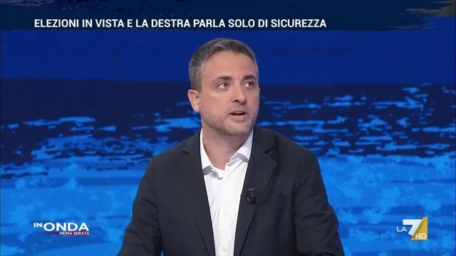 Botta e risposta tra Marco Furfaro e Mara Carfagna: “Questo inganno eterno non durerà”