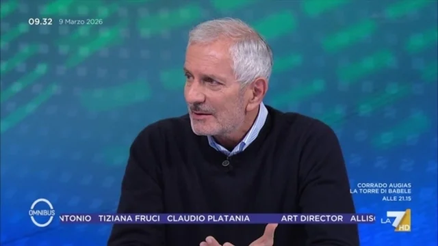 L'intervista a Gianrico Carofiglio sui principali temi dell'attualità