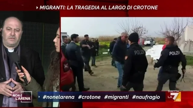 Naufragio Crotone, Don Rosario Morrone: "Mentre pregavo mi sono indignato, ho sentito le urla dei morti"