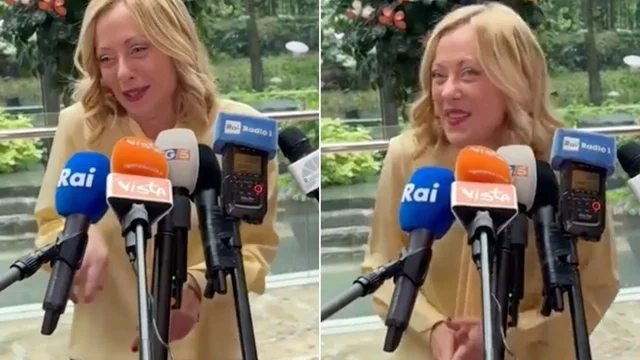Meloni e il cibo in Cina: "Lo spaghetto... quello col brodo" e fa il gesto con le mani