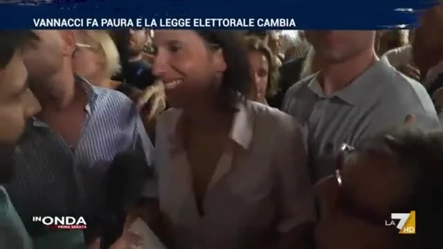 Carovita, Schlein: “Benzina sopra i due euro, bollette care. Tassino subito gli extraprofitti delle società energetiche”