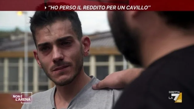 Il racconto disperato di chi ha perso il reddito di cittadinanza per un cavillo. Il servizio di Schembri.