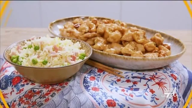 Riso alla cantonese e pollo con anacardi