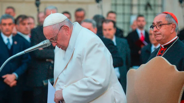 Papa Francesco in lacrime: il momento commovente