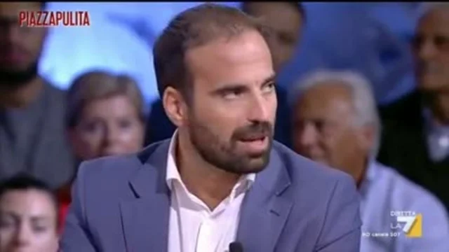 Sapelli a Marattin: “Ha preso dell’Acutil?”