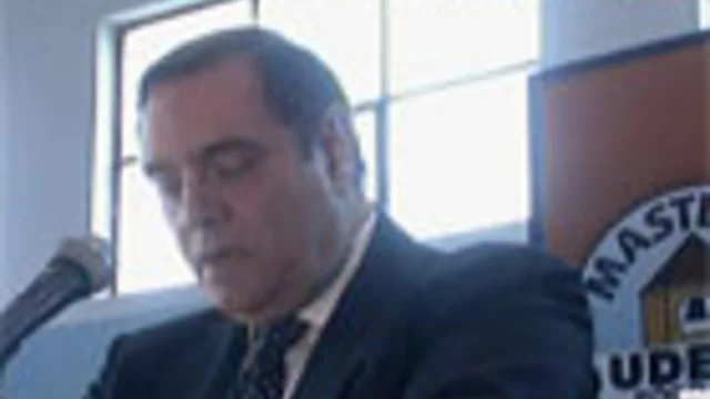 Parentopoli: il paese che va avanti a botte di raccomandazioni