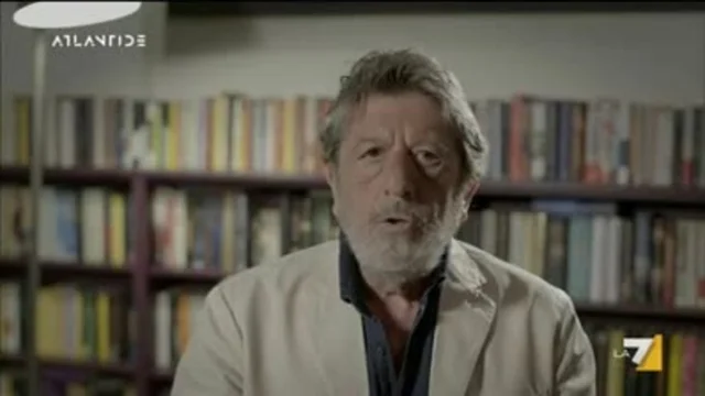 Andrea Purgatori omaggia Carlo Vanzina introducendo la serata a lui dedicata