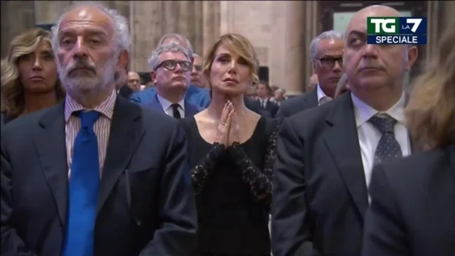 Funerali Berlusconi: la commozione di Barbara D'Urso