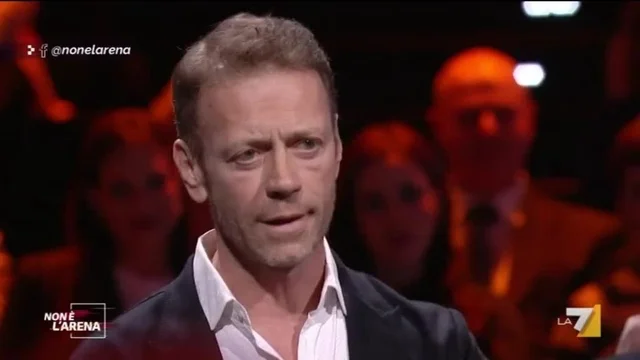 Rocco Siffredi:'Mia madre mi ha obbligato a fare il chierichetto dagli 8 ai 15 anni. Forse per questo ho molti fans nella chiesa '