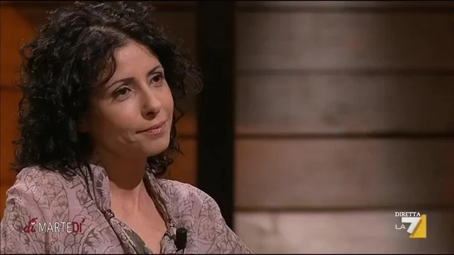 L'intervista a Emmanuela Bertucci (Aduc) sulle offerte di operatori di luce e gas che ci bussano alla porta
