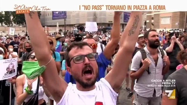I "No Pass" tornano in piazza a Roma al grido di "Libertà!"
