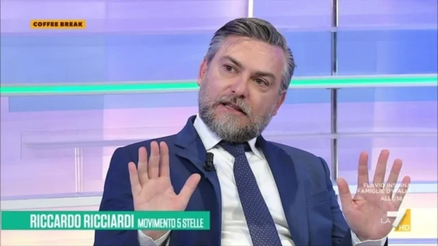 Dazi, Riccardo Ricciardi-M5S: "Meloni da Trump è fuori tempo, negozierà per il gas USA che è infinitamente più caro"