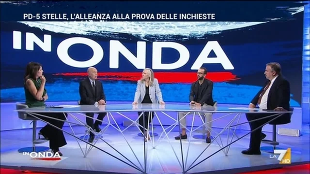 Pd - 5 stelle, l'alleanza alla prova delle inchieste - In Onda Puntata del 31/7/2025