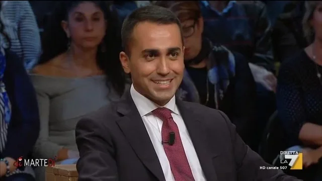 Luigi Di Maio: 'Per Berlusconi sono una meteorina, siamo il meteorite che estinguerà i dinosauri della politica'