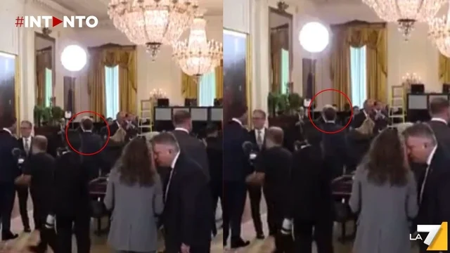 Casa Bianca, Trump a Macron: "Putin vuole fare un accordo con me", il video del fuorionda