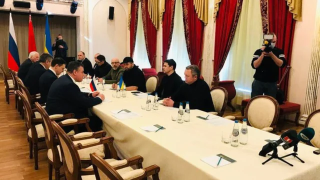 Russia-Ucraina, negoziati continueranno nei prossimi giorni al confine Polonia-Bielorussia (Agenzia Tass)