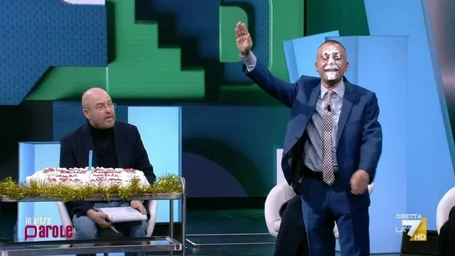 Gli esilaranti auguri 'dalle vecchie di Gramellini' per Saverio Raimondo diventano una comica