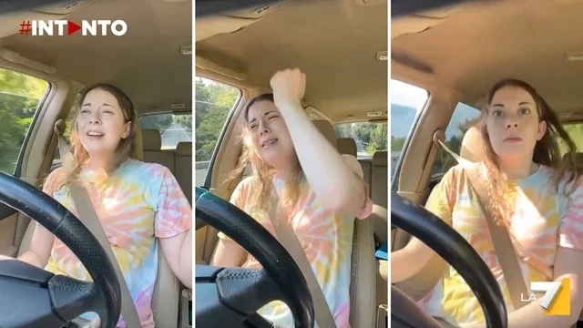 Canta Britney Spears su TikTok mentre guida, ma finisce fuori strada: ecco cosa è accaduto a una studentessa