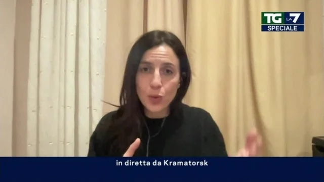Guerra Russia-Ucraina, Francesca Mannocchi: "Le forze russe si stanno stringendo intorno a Kiev, vogliono che Zelensky se ne vada"