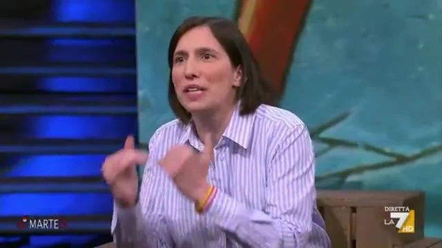 Elly Schlein attacca Meloni: "È sempre colpa di qualcun altro, lo sa chi non è fortunata? Irene..."