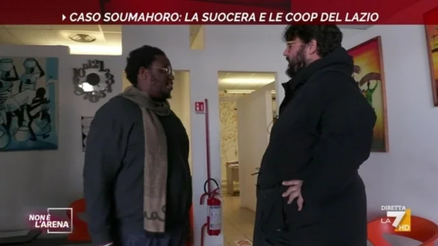 Silvio Schembri cerca di ottenere risposte dalla suocera di Soumahoro