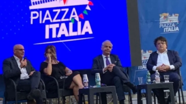 "Spacciatori, transessuali, persone che defecano": le parole del Vice-presidente della camera Rampelli
