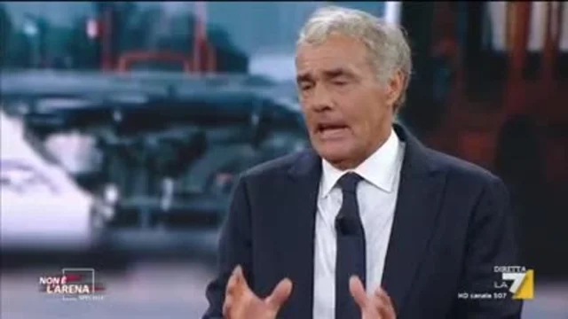 Massimo Giletti si rivolge alla sindaca di Roma Virginia Raggi: 'Noi siamo qua, vogliamo capire a che gioco dobbiamo giocare'